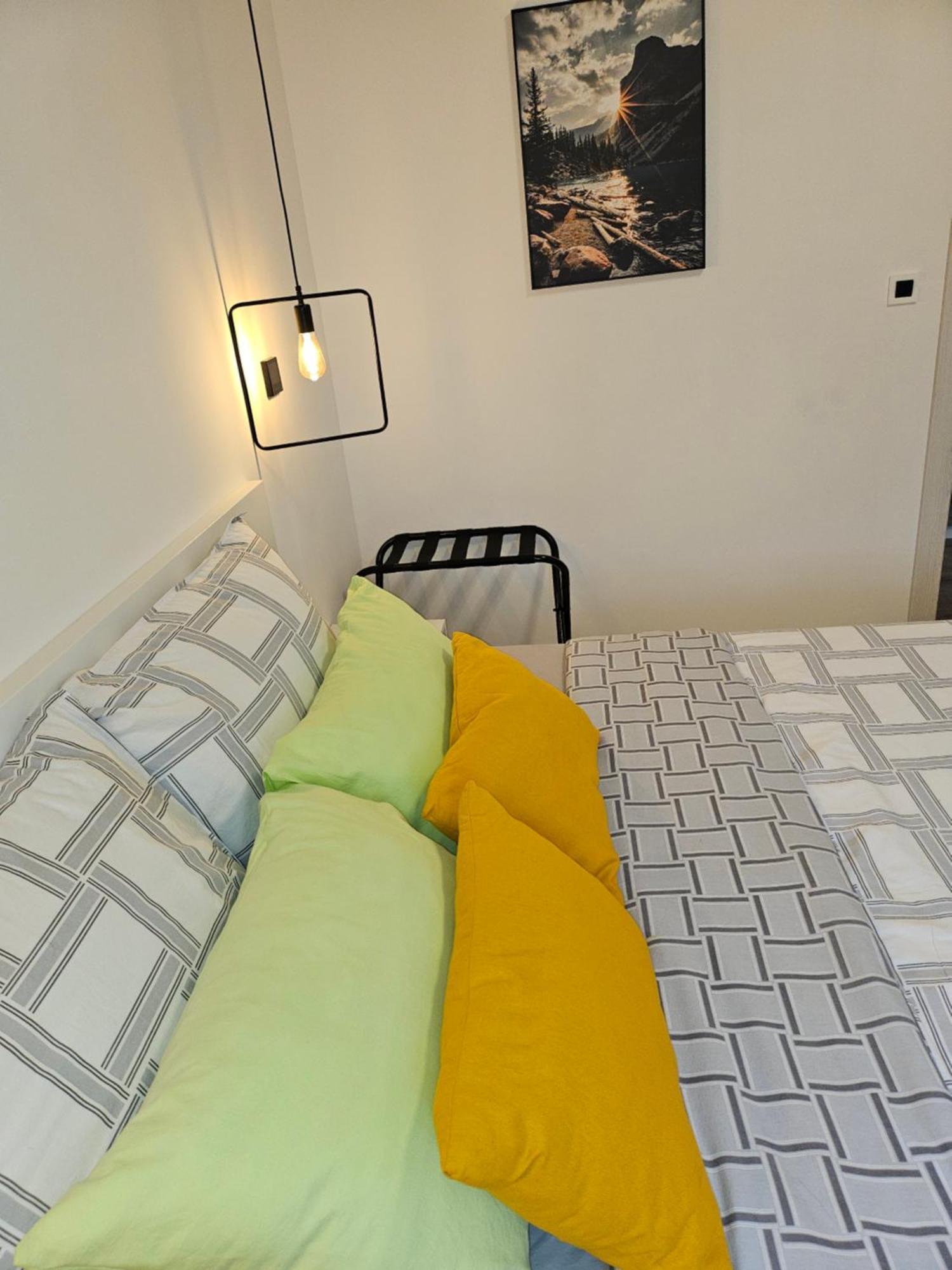 Apartman Pojine Gabonjin Ngoại thất bức ảnh