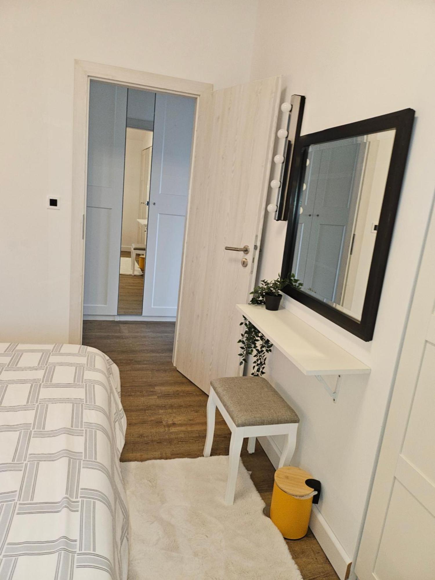 Apartman Pojine Gabonjin Ngoại thất bức ảnh